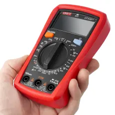 UNI-T UT33D+ - мультиметр