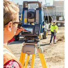 Роботизированный тахеометр Sokkia iX-503 в работе